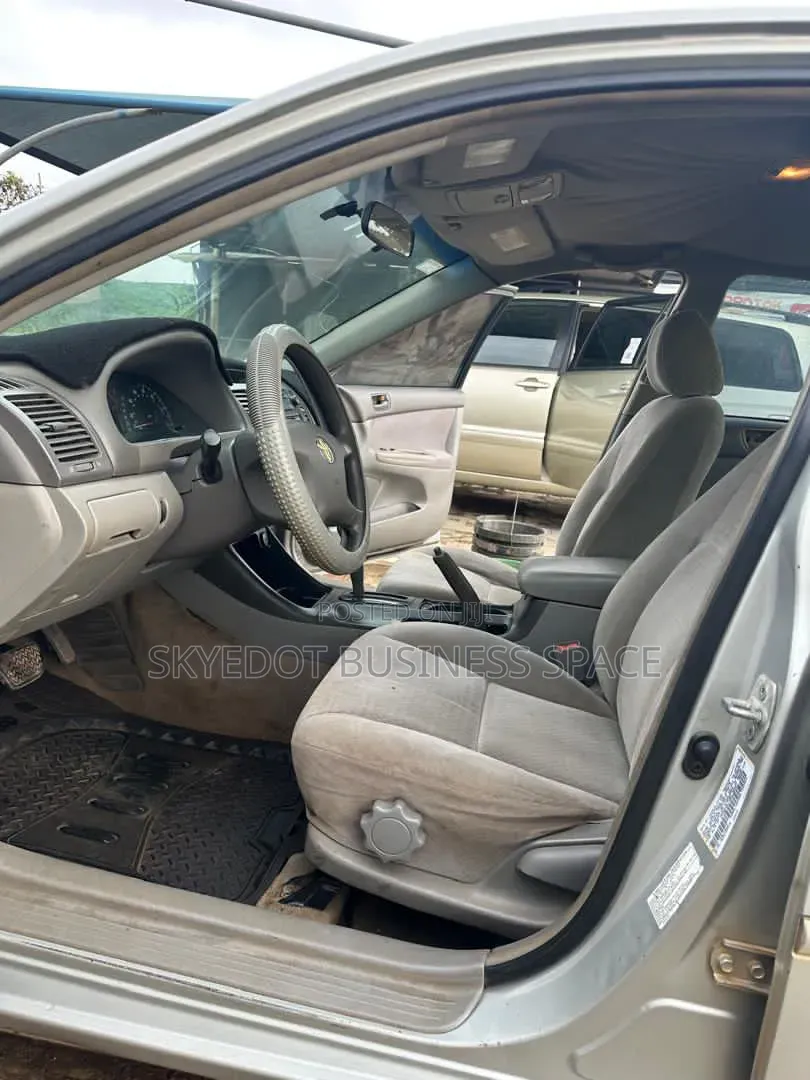 Toyota Camry 2003 Silver
