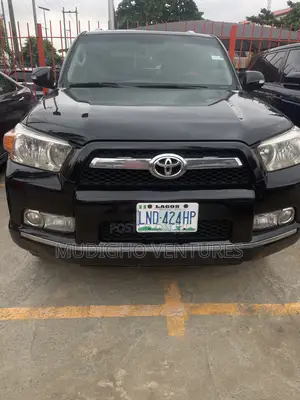 Toyota 4-Runner Limited 4WD 2010 Black