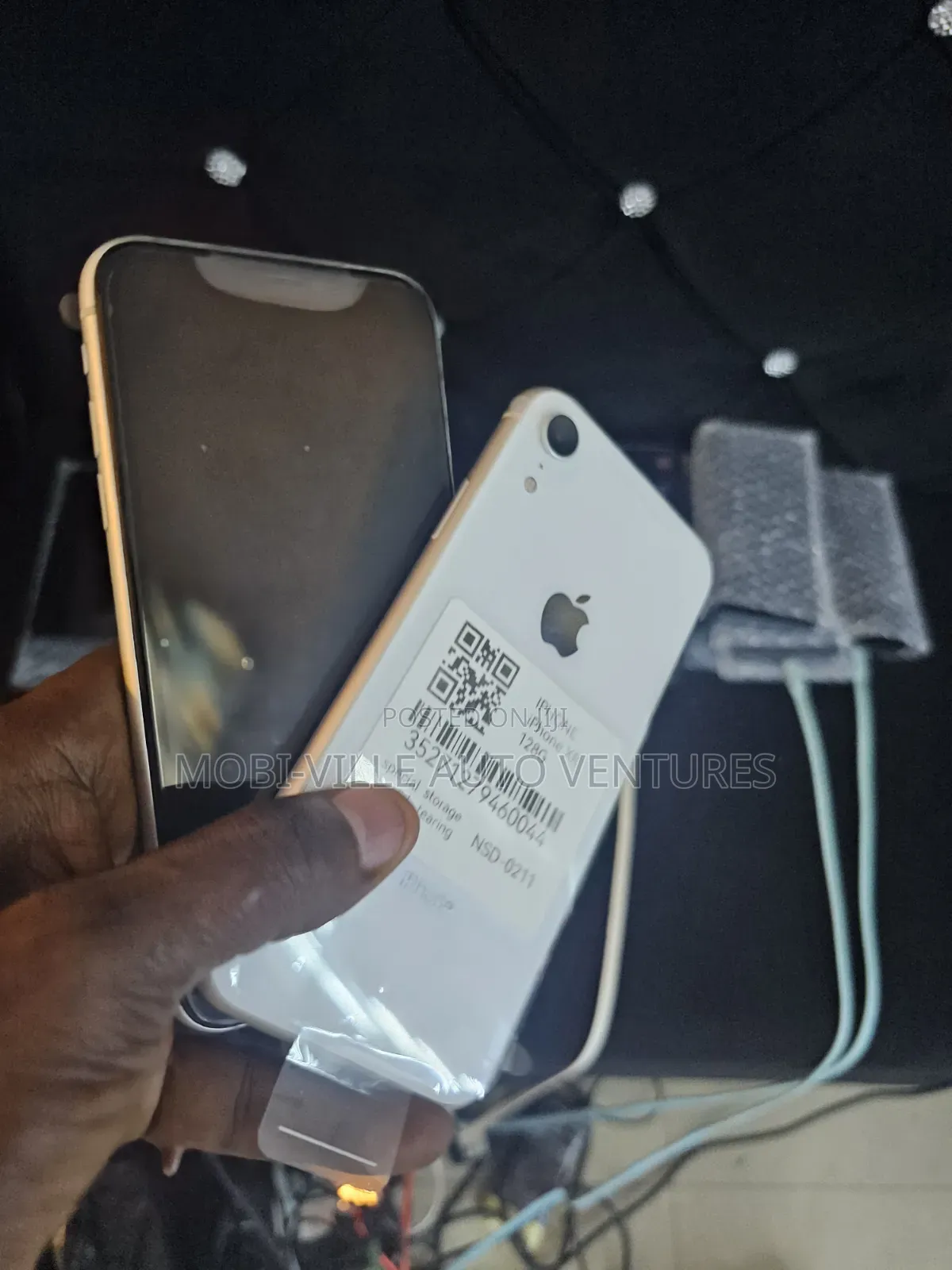 Apple iPhone XR 128 GB White