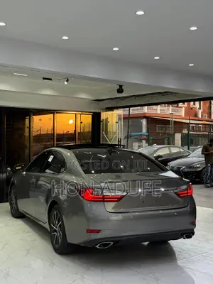 Lexus ES 2017 Gray