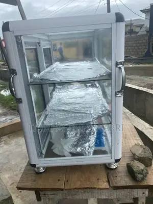 Show Glass