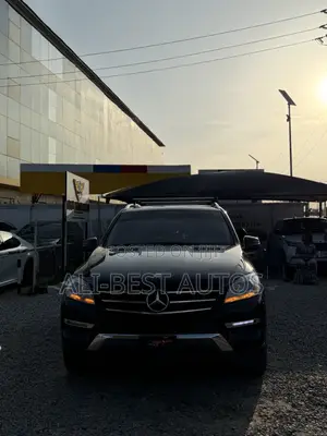 Mercedes-Benz M Class ML350 4MATIC 4dr SUV AWD (3.5L 6cyl 7A) 2014