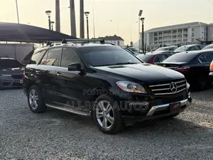 Mercedes-Benz M Class ML350 4MATIC 4dr SUV AWD (3.5L 6cyl 7A) 2014