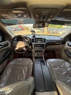 Mercedes-Benz M Class ML350 4MATIC 4dr SUV AWD (3.5L 6cyl 7A) 2014