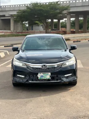 Honda Accord Touring V6 4dr Sedan FWD (3.5L 6cyl 6A) 2017 Black