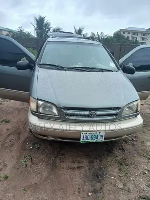 Toyota Sienna 2003 Gray