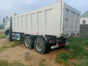 Howo Sino Just Cleared Nx 371 2015 White