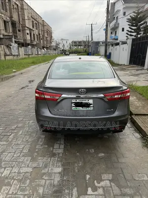 Toyota Avalon XLE 4dr Sedan (3.5L 6cyl 6A) 2015 Gray