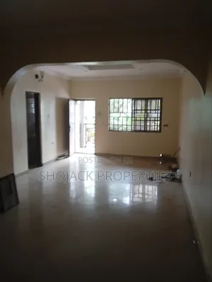 3bdrm Block of Flats in New Gra. Phase 2 for rent