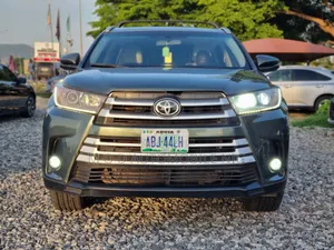 Toyota Highlander XLE V6 4x2 (3.5L 6cyl 6A) 2016 Green
