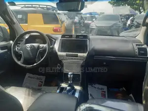 Toyota Land Cruiser Prado 2022 Black