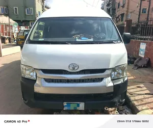 Toyota HiAce 2013 White
