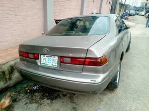 Toyota Camry Automatic 1999 Gray