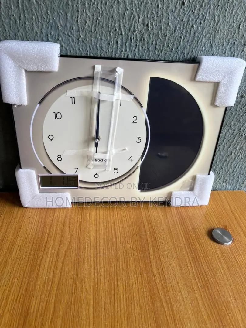New Modern Luxury Frame Wall Clock