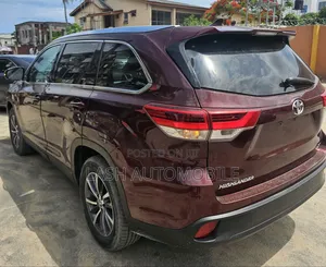 Toyota Highlander 2019 Maroon
