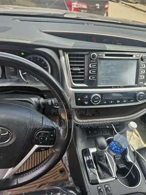 Toyota Highlander 2019 Maroon