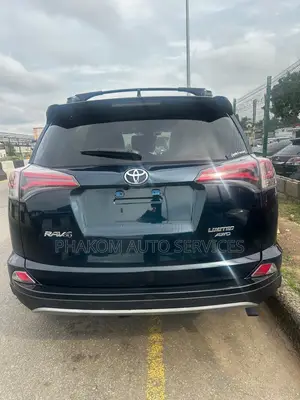 Toyota RAV4 Limited AWD (2.5L 4cyl 6A) 2017 Black
