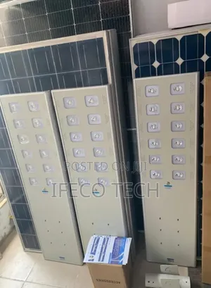 100w Wakatek All in One Solar Street Light 12eyes