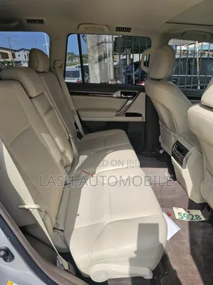 Lexus GX 2013 Silver