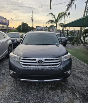 Toyota Highlander Limited 3.5l 4WD 2013 Gray