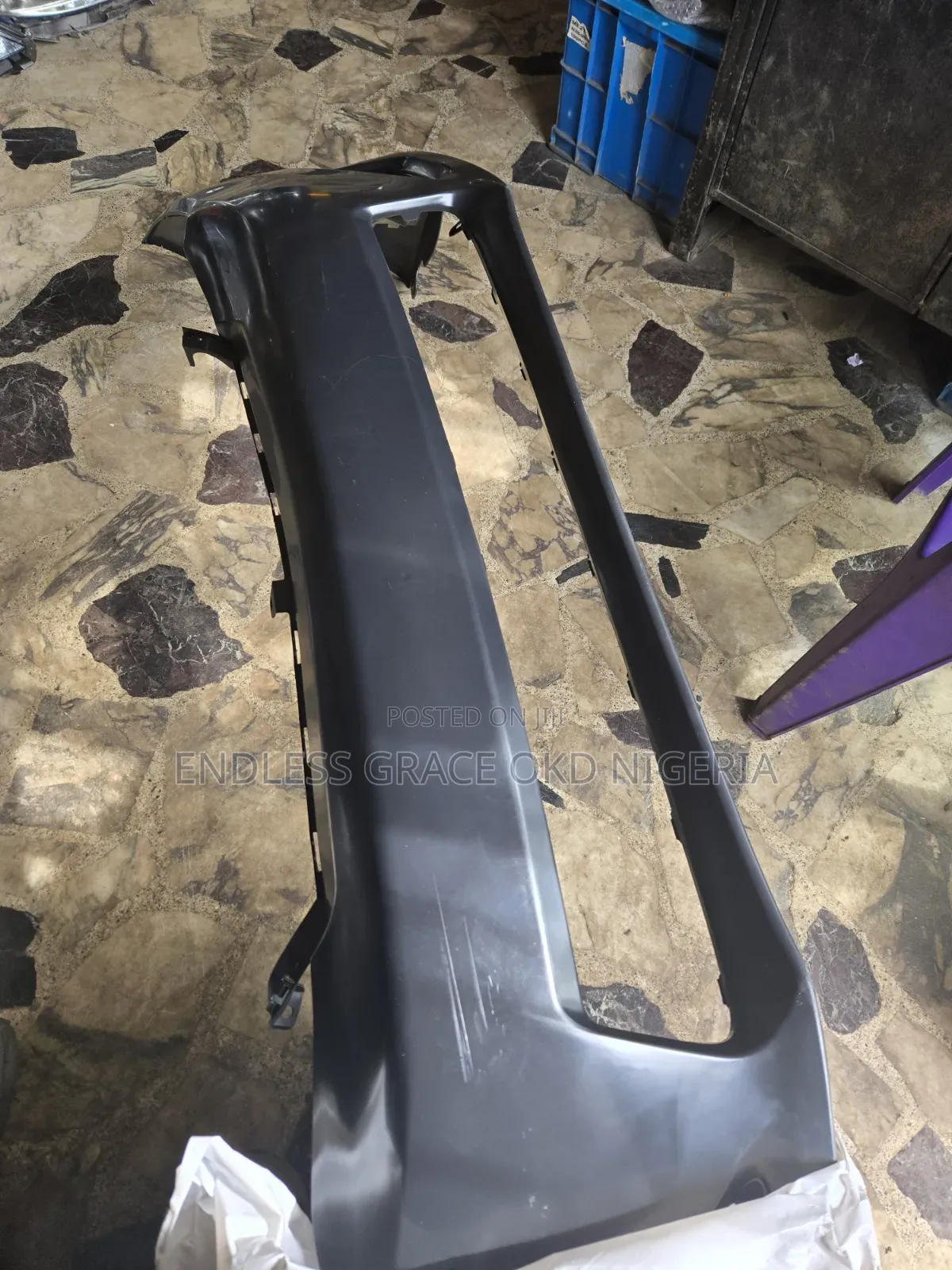 Frontbumper Camry 012 Available