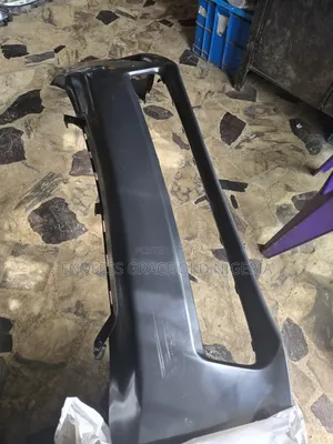 Frontbumper Camry 012 Available