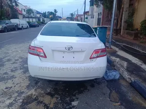 Toyota Camry 2010 White