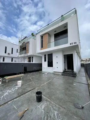 5bdrm Duplex in Ikota for sale