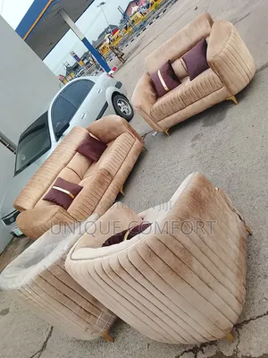 Brand New Complete Luxury Sofa Set With Throw Pillows (3,2,1,1)
