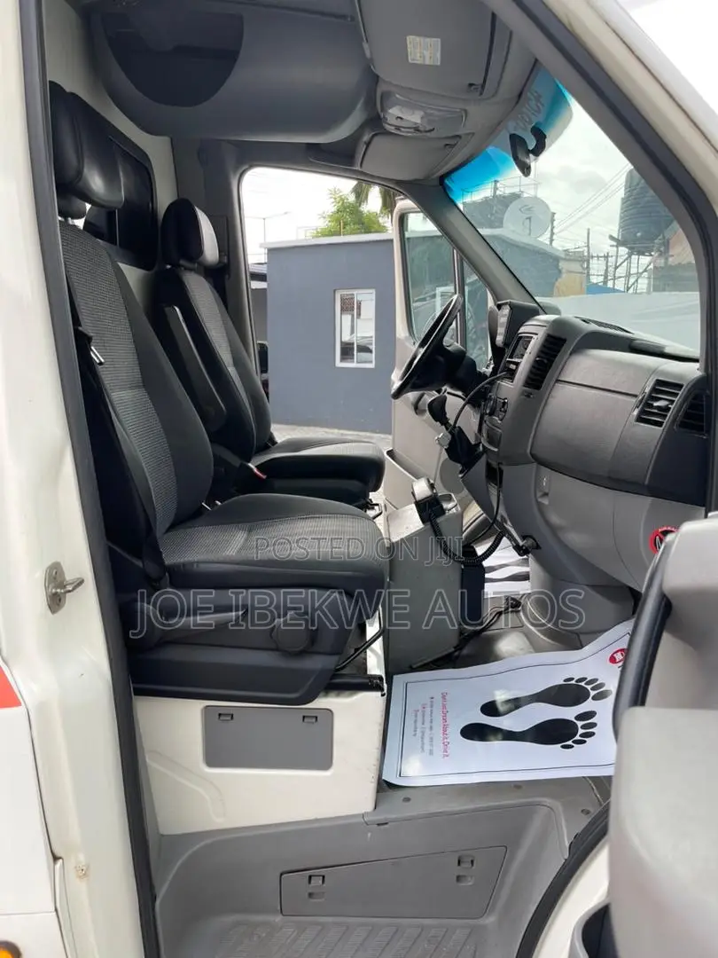 Mercedes-Benz Sprinter 2012 White