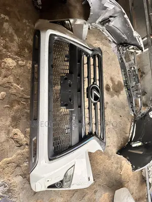 Bumper Lexus
