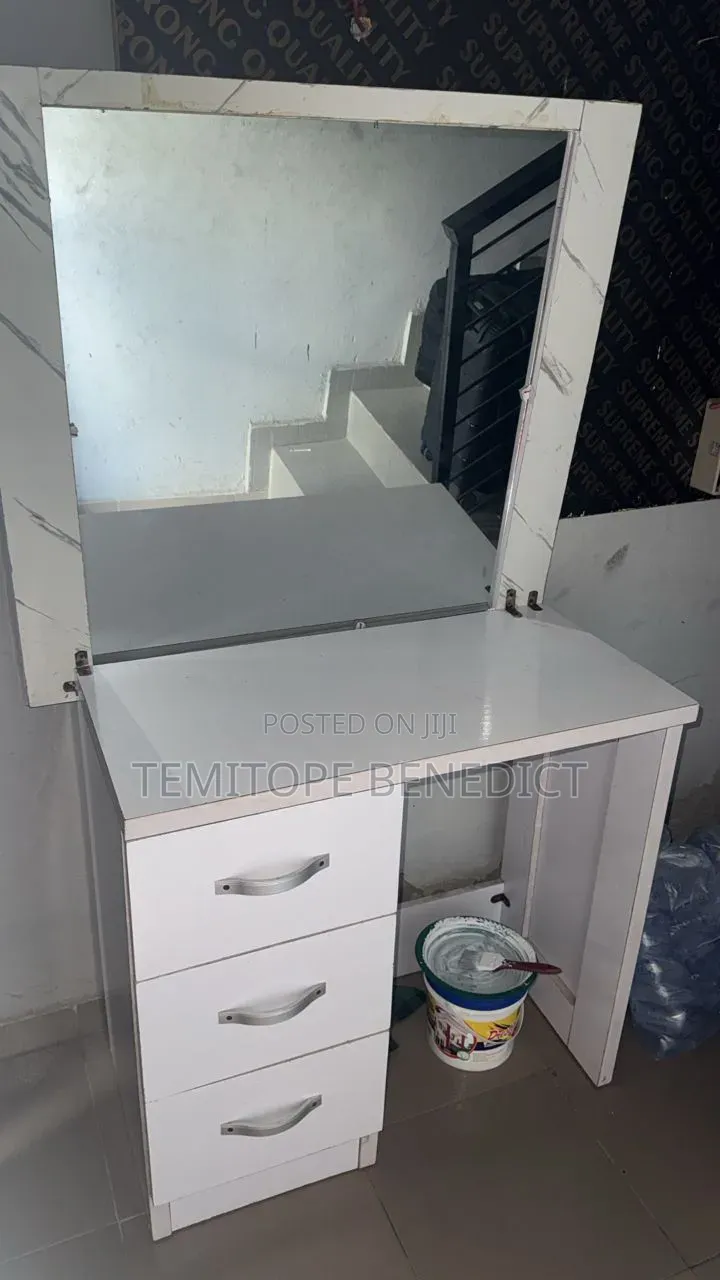 Dressing Table for Sale