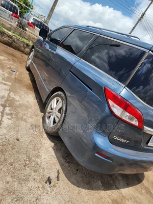 Nissan Quest LE 2011 Green