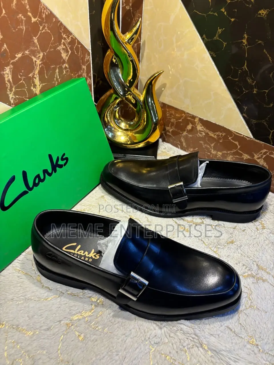 Shoe That Serve