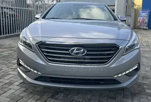 Hyundai Sonata Limited 2.0T 4dr Sedan (2.0L 4cyl Turbo 6A) 2015 Gray