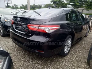 Toyota Camry XLE FWD 2020 Black