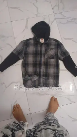Shirt With Hoodie . Levi's Use This Number)