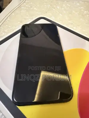 Apple iPhone XR 64 GB Black