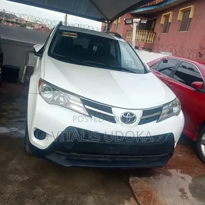 Toyota RAV4 LE 4dr SUV AWD (2.5L 4cyl 6A) 2015 White