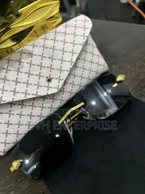 Diamond Cut Rimless Tint Sunglass