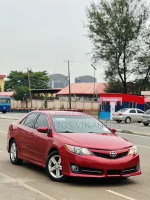 Toyota Camry 2014 Red