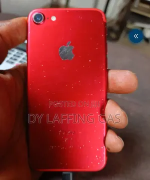Apple iPhone 7 128 GB Red
