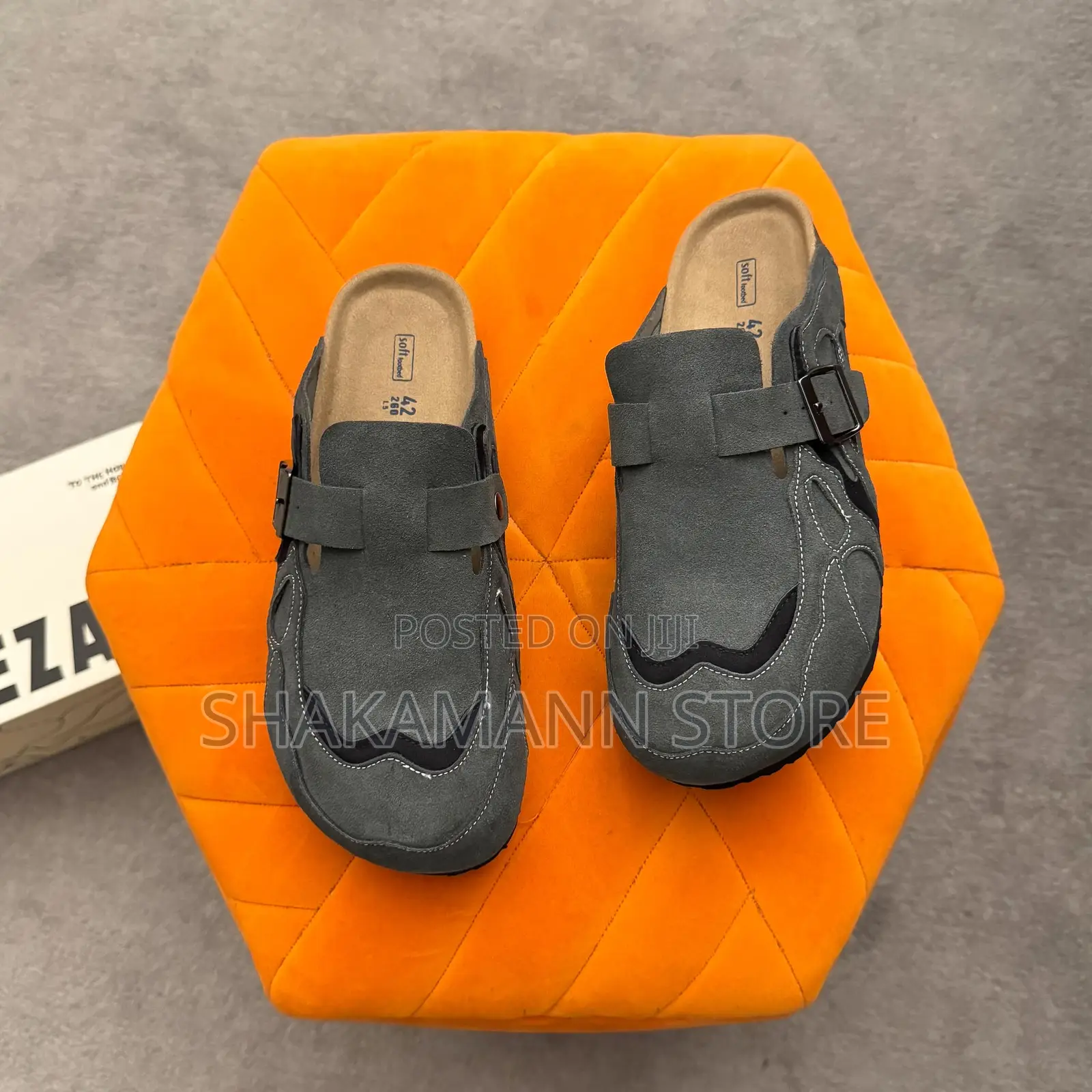 Original Qeezaza Mules High Quality
