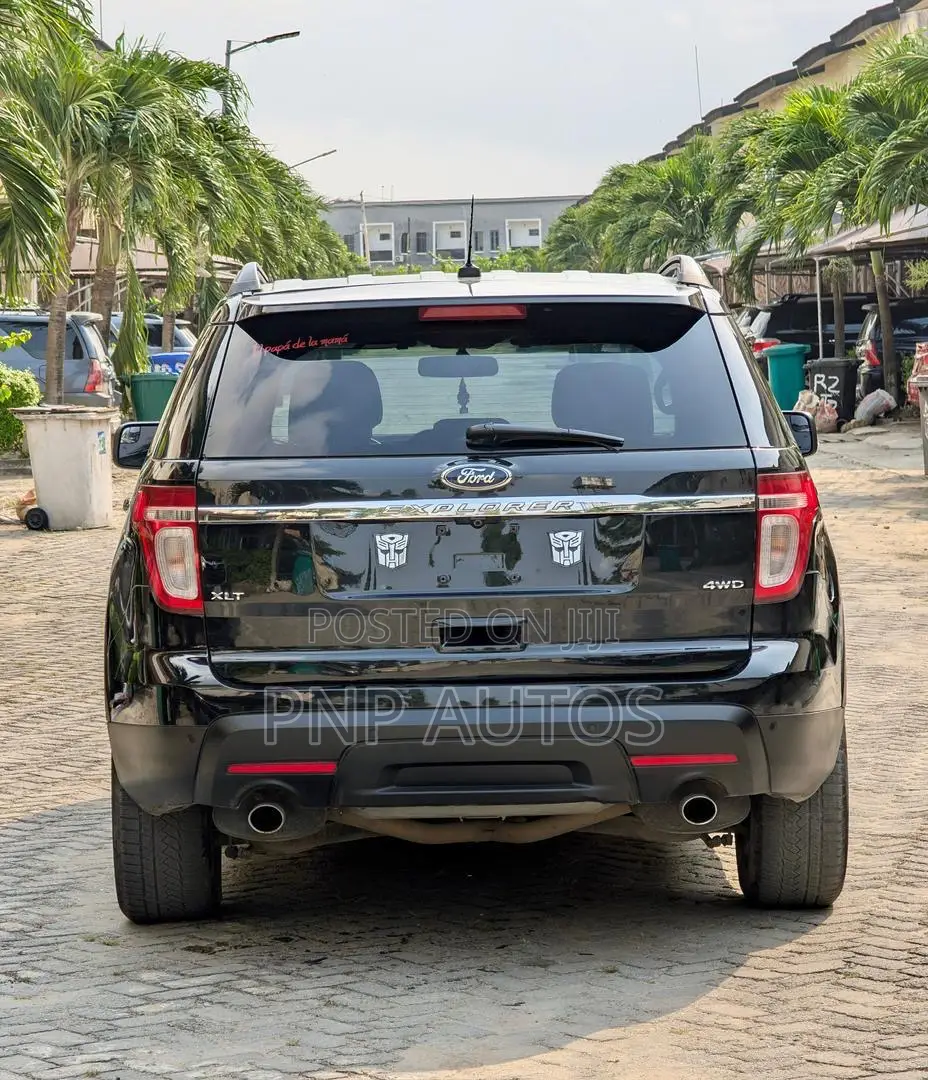 Ford Explorer 2012 Black