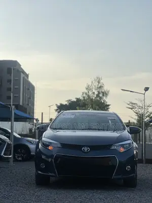 Toyota Corolla S 4dr Sedan (1.8L 4cyl CVT) 2014 Blue
