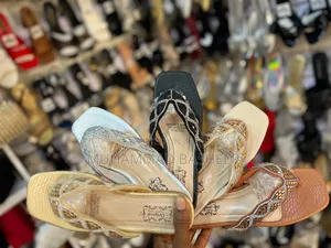 Beautiful Ladies Luxury Stone Flat Sandals / Slippers