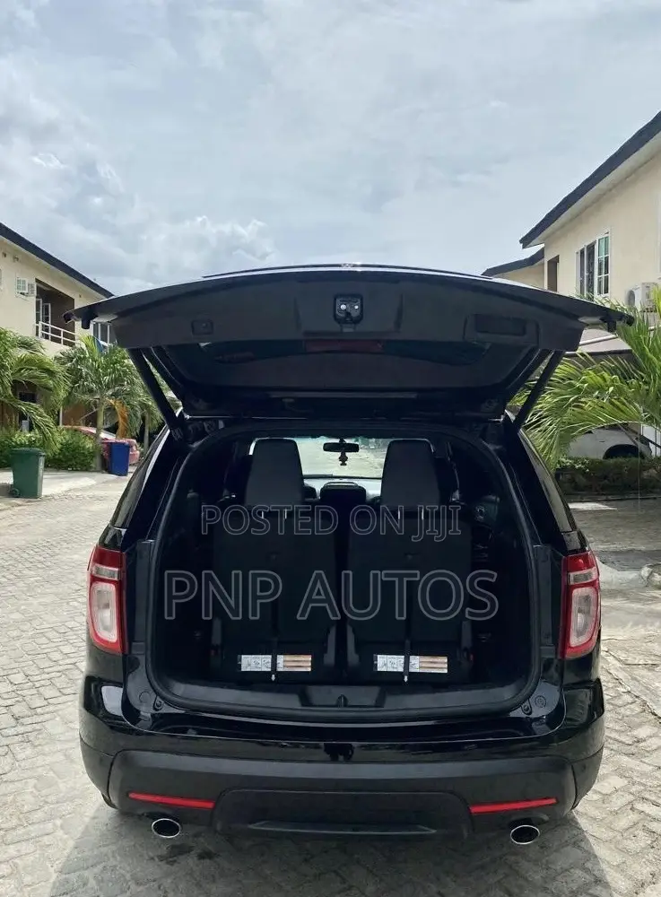 Ford Explorer 2012 Black