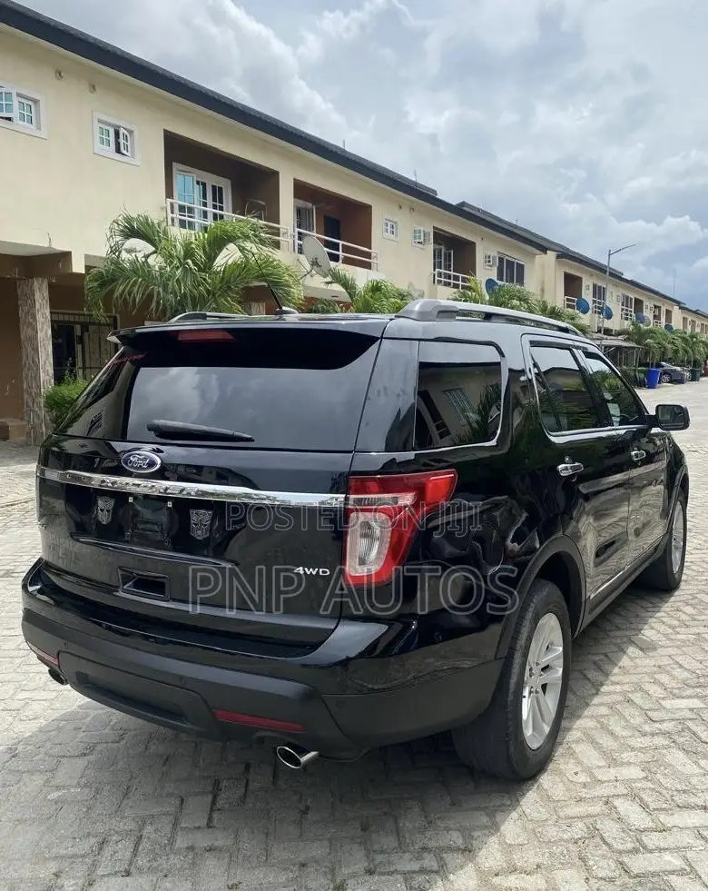 Ford Explorer 2012 Black
