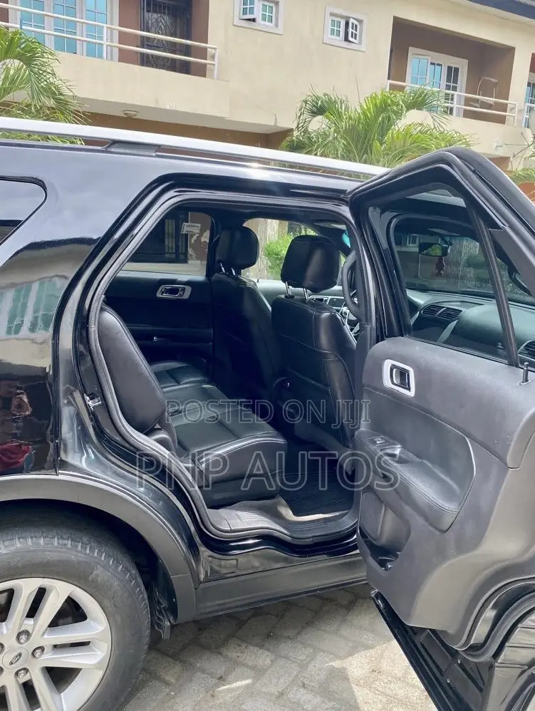 Ford Explorer 2012 Black