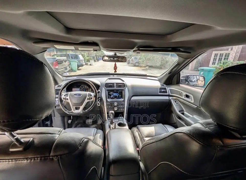 Ford Explorer 2012 Black